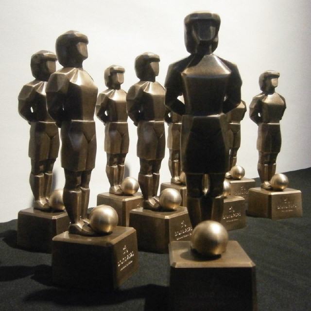 Fussball-Award: Der Bruno / Bronze, patiniert / H25 cm